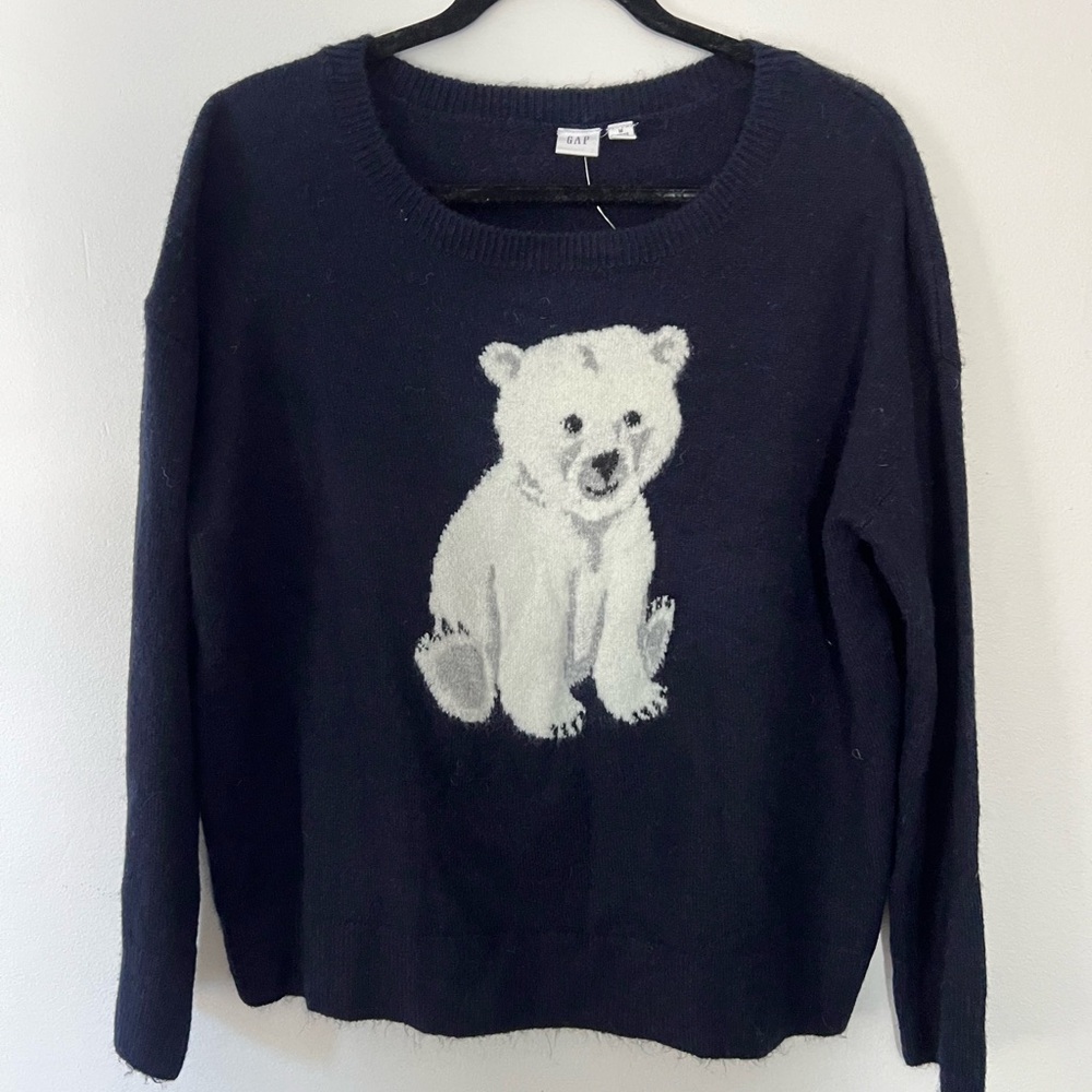 GAP Navy Sweater with Polar Bear Design NWT